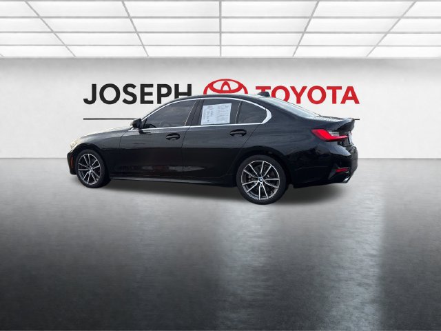 Used 2019 BMW 330i xDrive Sedan w/ Driving Assistance Package AWD/4WD image 3