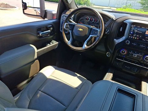Used 2021 Chevrolet Silverado 2500 LTZ w/ LTZ Convenience Package AWD/4WD image 15