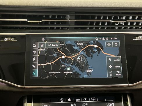 Used 2020 Audi Q8 Premium Plus AWD/4WD image 19