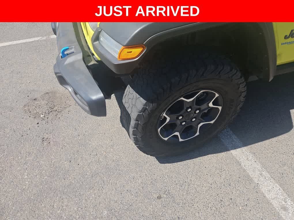 Used 2022 Jeep Wrangler Unlimited Rubicon 4xe w/ Cold Weather Group AWD/4WD image 3