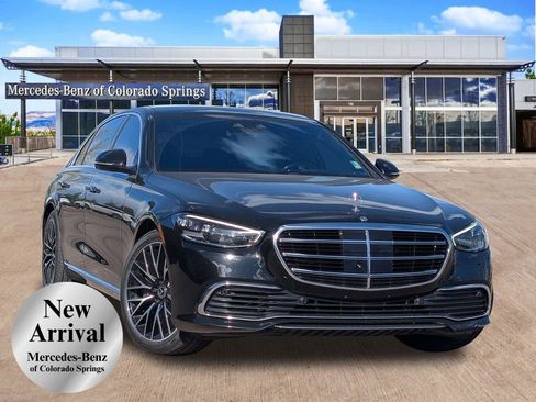 Used 2022 Mercedes-Benz S 580 4MATIC Sedan image 1