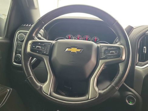 Used 2021 Chevrolet Silverado 1500 LT AWD/4WD image 19