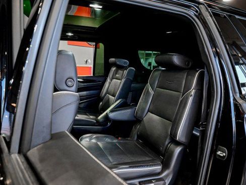 Used 2022 Cadillac Escalade ESV Sport image 20