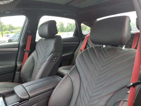 Used 2025 Genesis G80 2.5T Sport Prestige AWD/4WD image 17