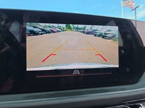 Used 2025 Buick Envista Avenir FWD image 23