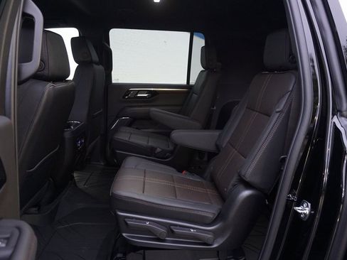 New 2026 Chevrolet Suburban High Country image 12