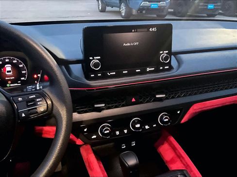 Used 2025 Honda Accord SE image 18