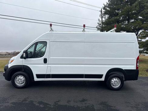 Used 2023 RAM ProMaster 2500 w/ Convenience Group image 3