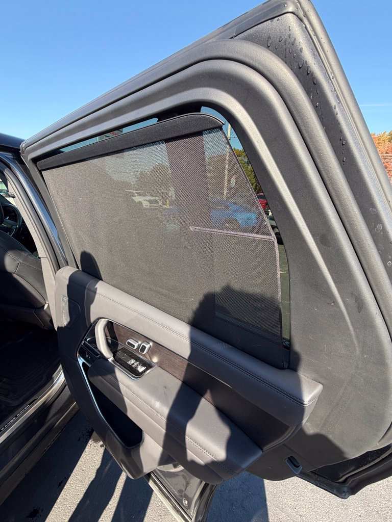 Used 2025 Land Rover Range Rover Long Wheelbase SE AWD/4WD image 21