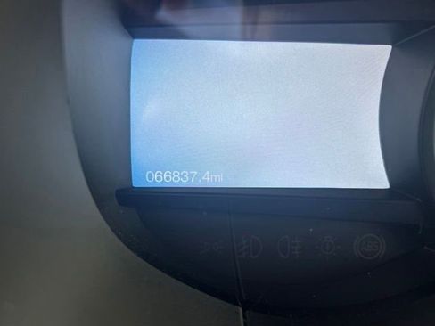 Used 2017 Ford Edge SEL w/ Equipment Group 201A AWD/4WD image 4