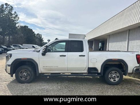 Used 2024 GMC Sierra 2500 Pro w/ Convenience Package image 4