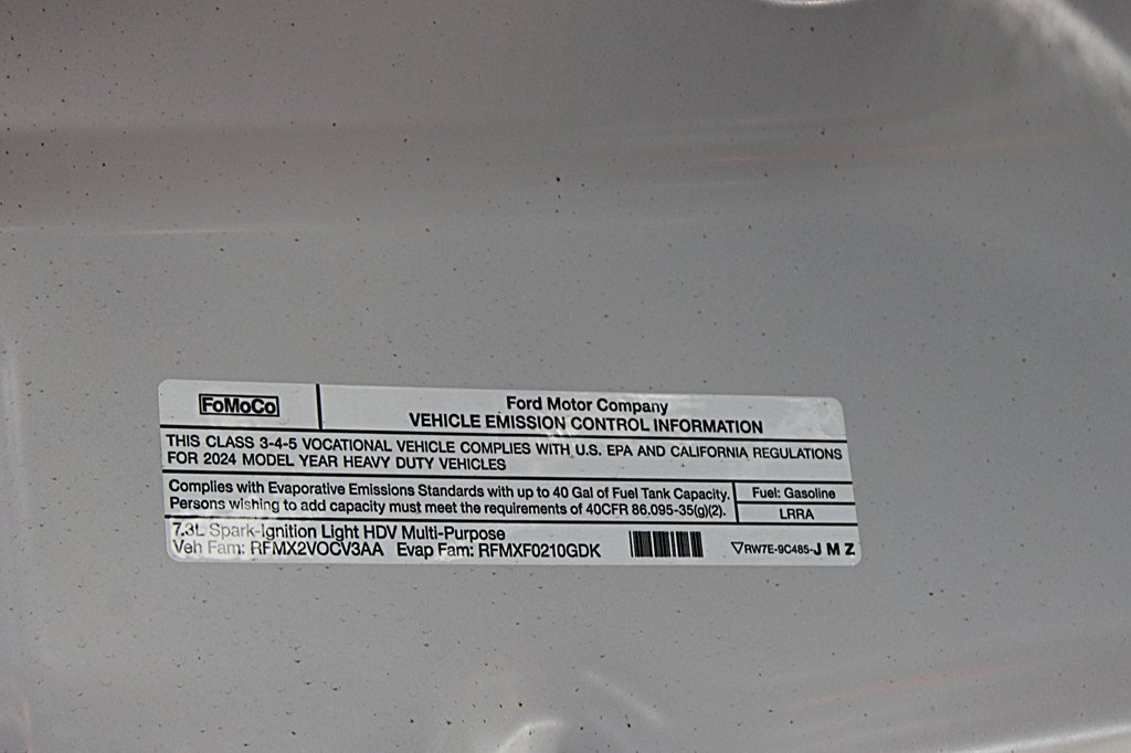 Used 2024 Ford F550 4x4 Regular Cab Super Duty image 40