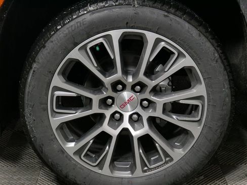 New 2026 GMC Yukon XL Denali w/ Denali Reserve Package image 8