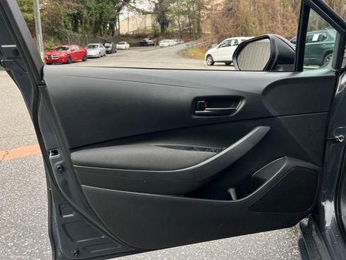 Used 2023 Toyota Corolla LE image 10