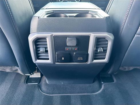 Used 2022 Ford F250 Platinum AWD/4WD image 19