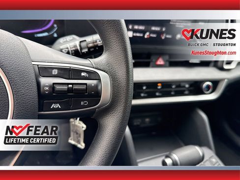 Used 2025 Kia Sportage LX image 27
