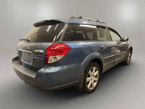 Used 2008 Subaru Outback 2.5i Limited L.L. Bean image 4