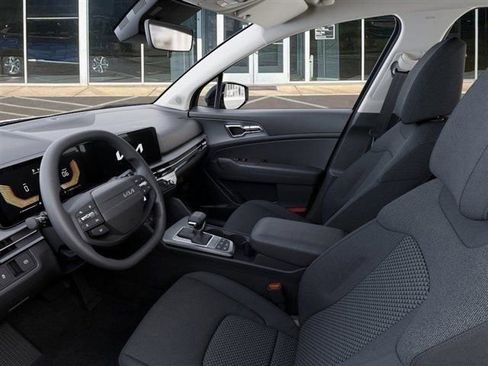 New 2026 Kia Sportage LX image 17