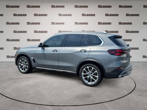 Used 2025 BMW X5 xDrive40i AWD/4WD image 3