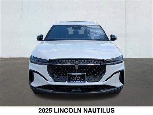 New 2025 Lincoln Nautilus Premier w/ Equipment Group 102A image 4