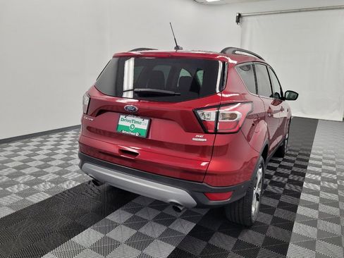 Used 2017 Ford Escape SE w/ Equipment Group 201A FWD image 7
