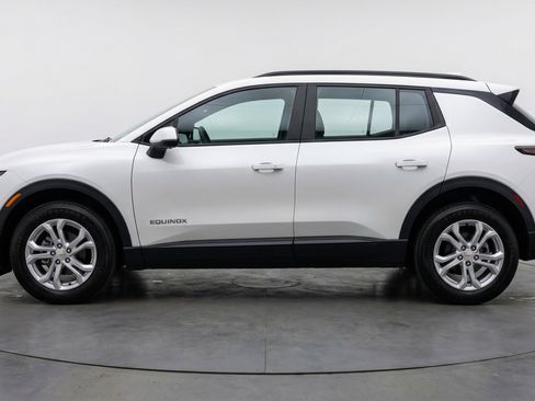 Used 2025 Chevrolet Equinox LT FWD image 5
