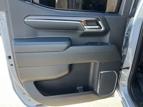 Used 2024 Chevrolet Silverado 1500 LT Trail Boss image 28