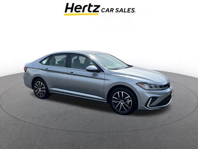 Used 2025 Volkswagen Jetta SE