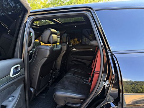 Used 2020 Jeep Grand Cherokee SRT AWD/4WD image 10