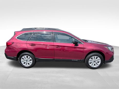 Used 2018 Subaru Outback 2.5i AWD/4WD image 4