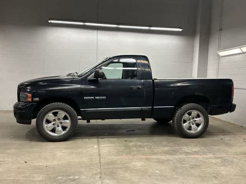 Used 2004 Dodge Ram 1500 Truck SLT w/ Sport Appearance Group AWD/4WD image 2