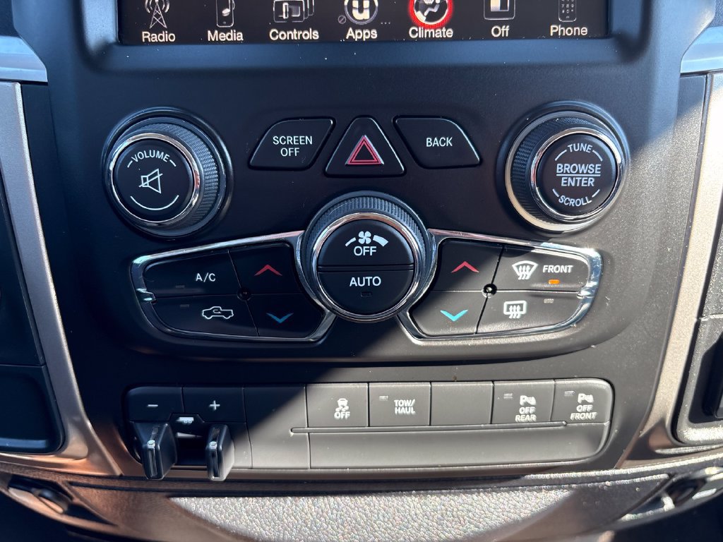 Used 2017 RAM 1500 Big Horn RWD image 24