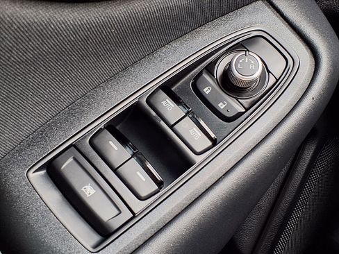 Certified 2025 Subaru Outback Premium image 10