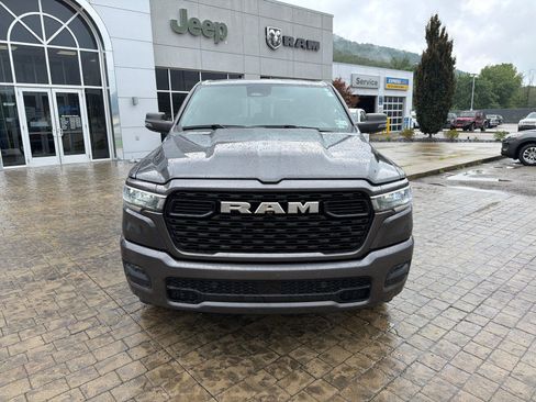 Used 2025 RAM 1500 Big Horn AWD/4WD image 3