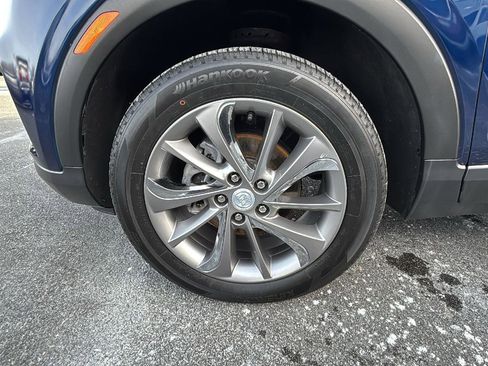 Certified 2022 Buick Encore GX Essence w/ Advanced Technology Package image 9
