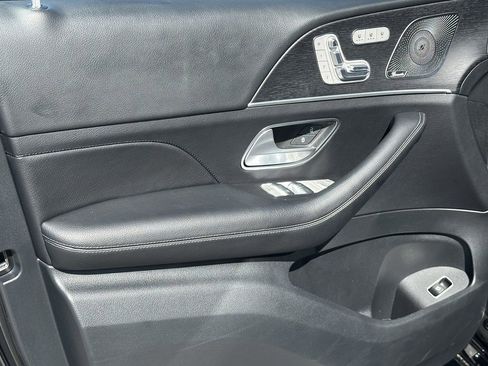 Certified 2025 Mercedes-Benz GLS 450 4MATIC image 11