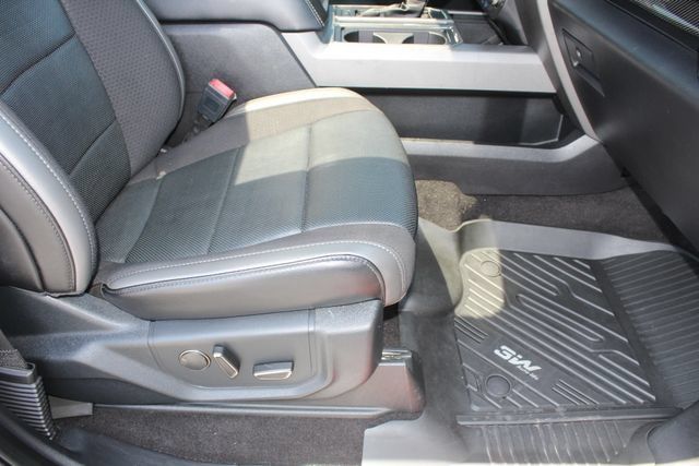 Used 2020 Ford F150 Raptor w/ Equipment Group 802A Luxury AWD/4WD image 16