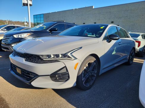 Used 2022 Kia K5 GT-Line w/ GT-Line Awd Premium Package image 3