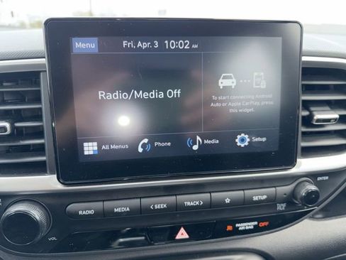 Used 2025 Hyundai Venue SEL image 38