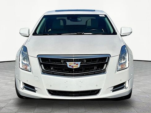 Used 2017 Cadillac XTS Luxury w/ Driver Awareness Package image 2