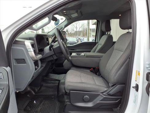 Used 2024 Ford F350 XL w/ FX4 Off-Road Package image 15