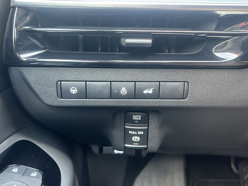 Certified 2025 Nissan Murano SL w/ Cargo Package AWD/4WD image 13
