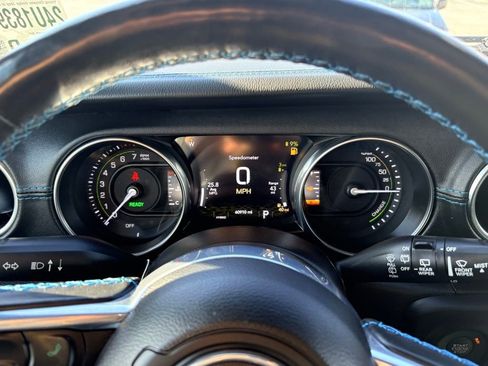 Used 2021 Jeep Wrangler Unlimited Rubicon 4xe w/ Steel Bumper Group image 33