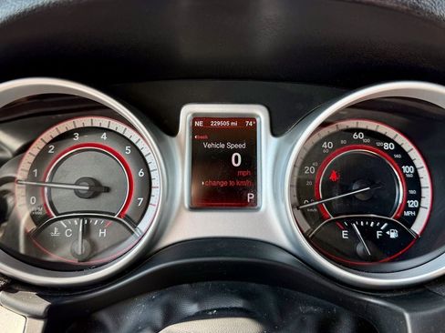 Used 2015 Dodge Journey R/T w/ Flexible Seating Group AWD/4WD image 21