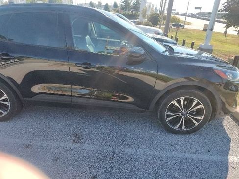 Used 2022 Ford Escape SEL w/ SEL Stealth AWD Package image 16