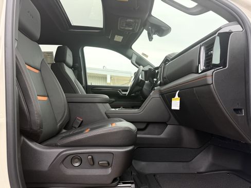 New 2026 GMC Sierra 2500 AT4 w/ Technology Package image 12