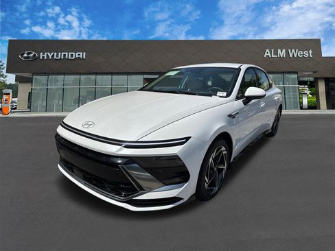 New 2026 Hyundai Sonata SEL image 1