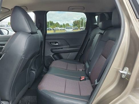New 2026 Nissan Kicks SR FWD image 6