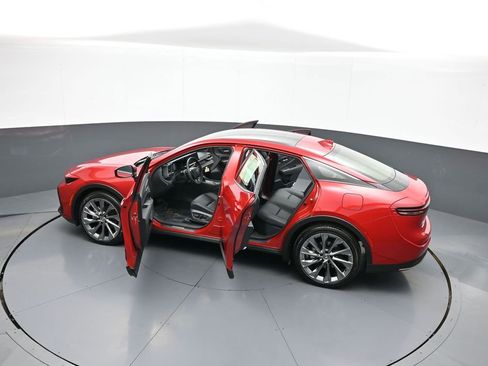 Used 2023 Toyota Crown Limited w/ Advanced Technology Package image 43