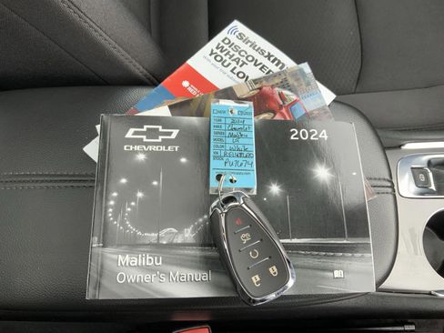 Used 2024 Chevrolet Malibu LT image 59